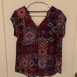 Dr2. Blouse, medium. Plum with blue and white print.